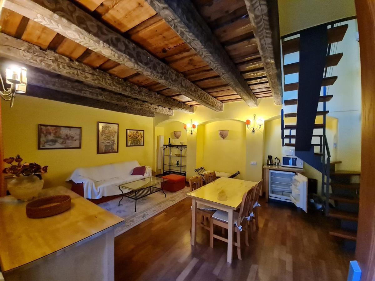 Magic Central Attic Apartment Прага Экстерьер фото