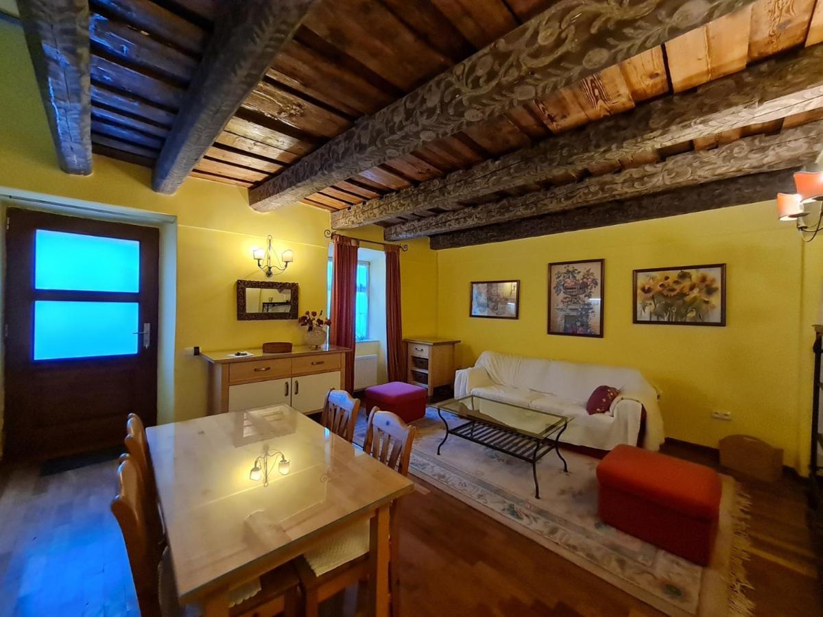 Magic Central Attic Apartment Прага Экстерьер фото