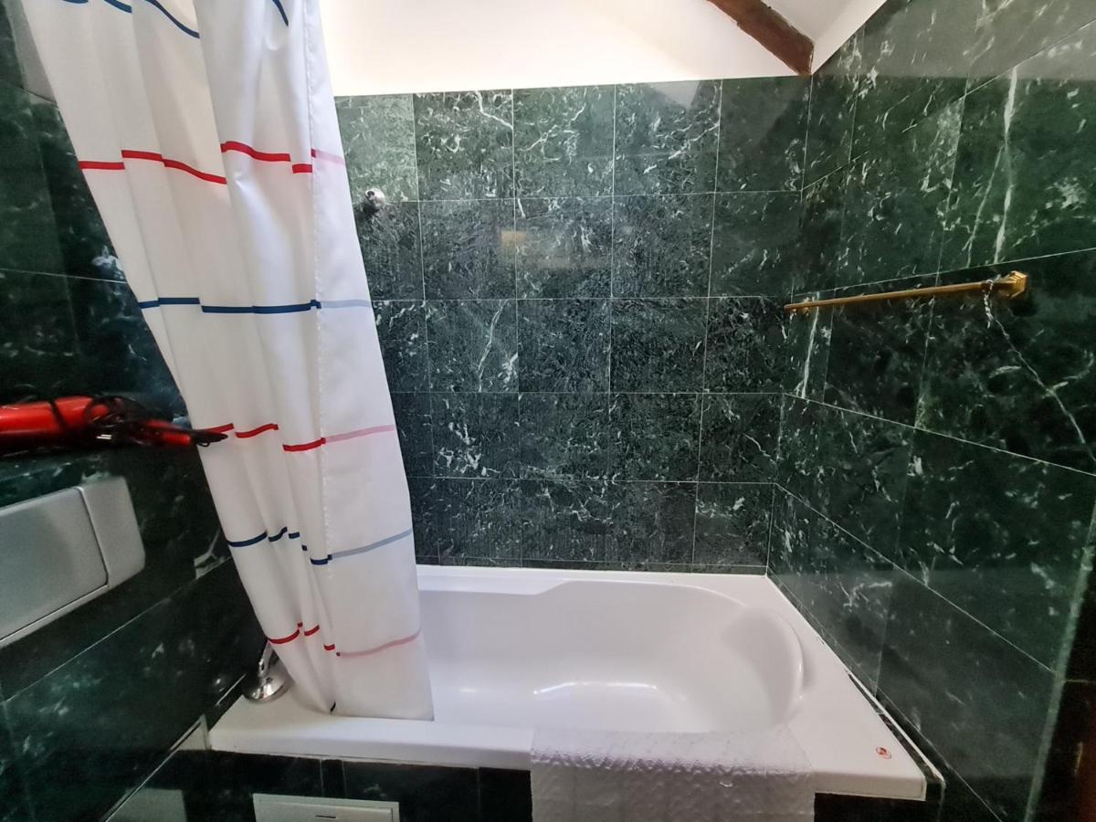 Magic Central Attic Apartment Прага Экстерьер фото